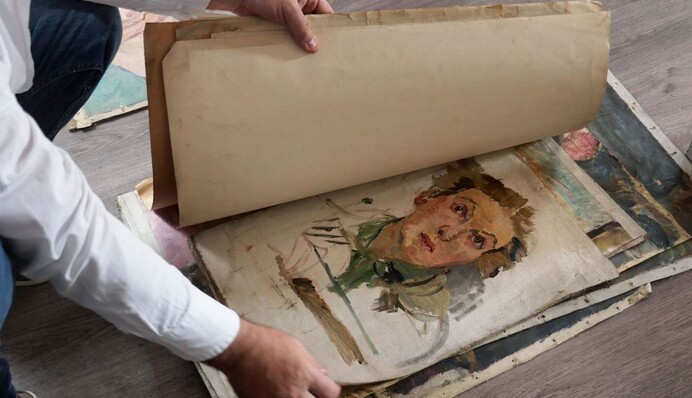 У Празі почали зносити старий будинок і знайшли роботи художниці, яка не повернулася з табору смерті