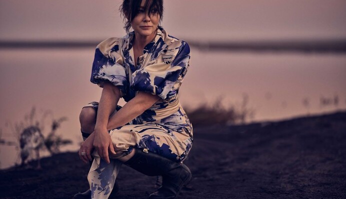 Підводжу підсумки свого життя: Шеннен Доерті розповіла про боротьбу з раком грудей на 4 стадії