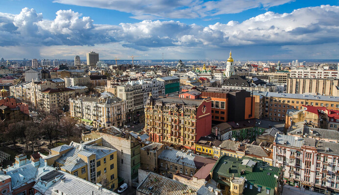 Кажуть, Київ став лідером у Європі за кількістю хмарочосів - що з цією новиною не так