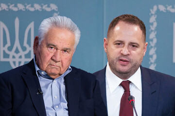 Этот сломался, несите другого - политолог об игрищах Ермака за спиной Зеленского