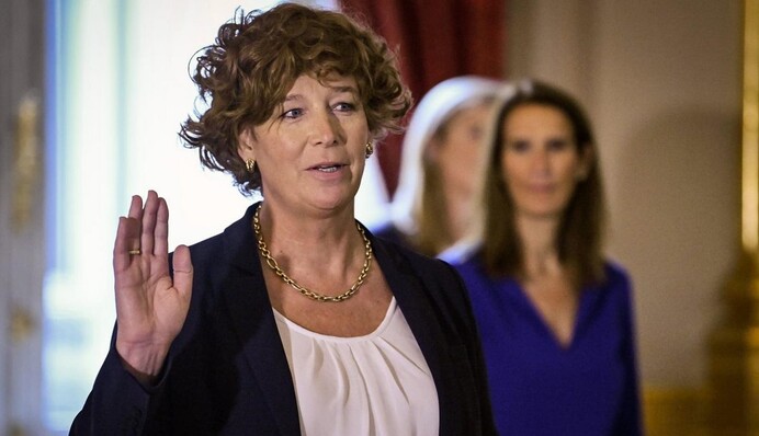 Віце-президентом Бельгії стала жінка-трансгендер - це перший випадок в історії Євросоюзу