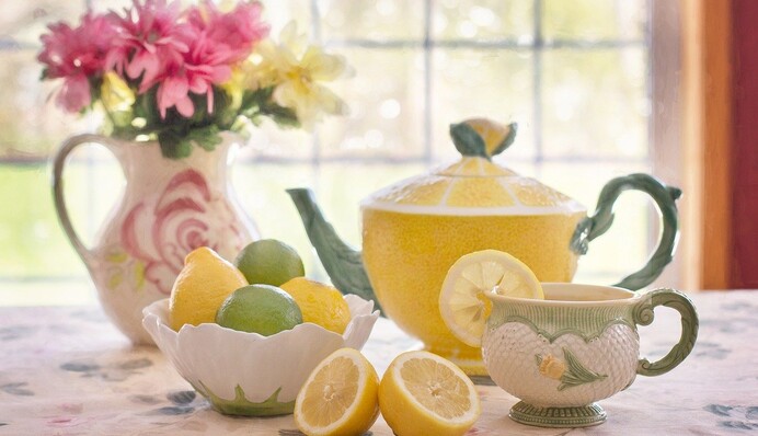 Як пити чай з медом і лимоном: популярні міфи і реальні способи вилікувати застуду