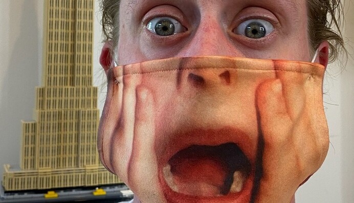 Маколей Калкин показал лучшую маску за время карантина - поклонники фильма 