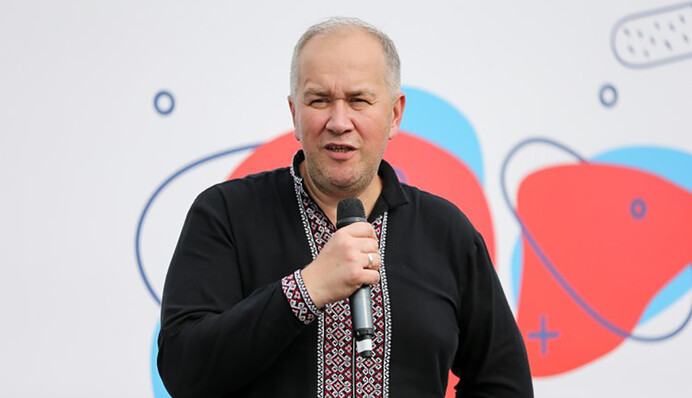 Носите маску на носу, а не под носом, иначе будет тяжело дышать - Владимир Курпита