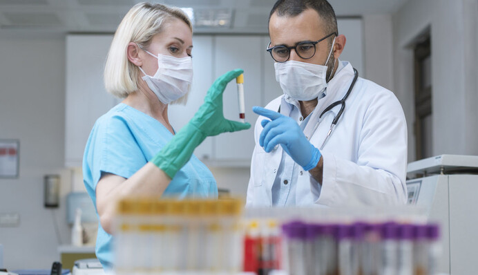 Якщо ви захворіли на коронавірус: чи допоможе держава вас вилікувати