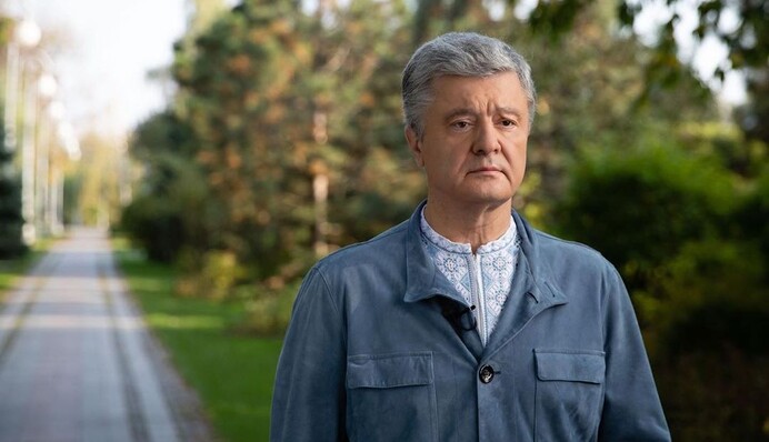 Порошенко видужав від ковіда, але сильно схуд - тепер його порівнюють з Коліном Фертом