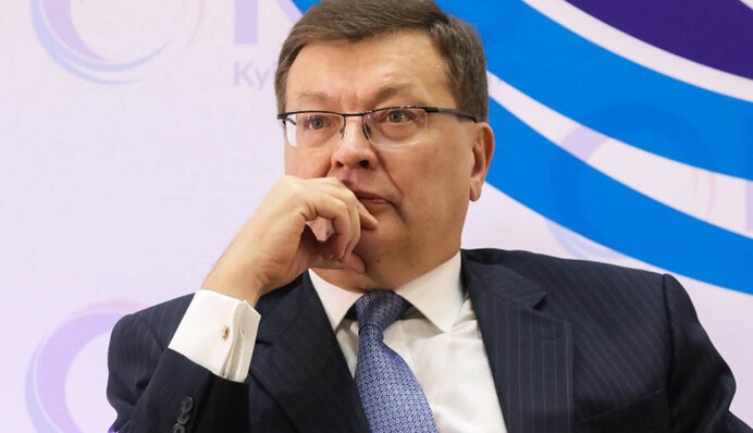 Давайте ще спитаємо, чи треба захищати Україну - Костянтин Грищенко про опитування Зеленського