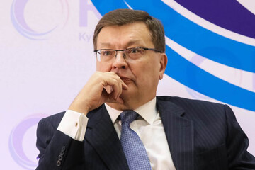 Давайте ще спитаємо, чи треба захищати Україну - Костянтин Грищенко про опитування Зеленського