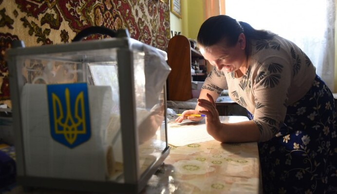 Старая грязь и новые тренды: как покупают результат на местных выборах-2020