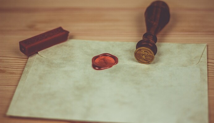 Тяжелобольная женщина получила конверт от незнакомки и поверила в доброту людей - и дело вовсе не в деньгах, а в записке