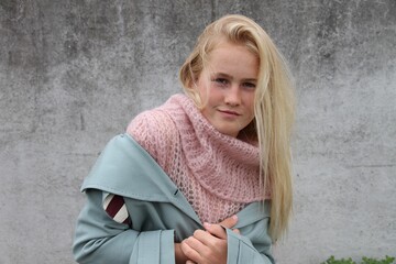 9 уютных свитеров на зиму, которые не захочется снимать