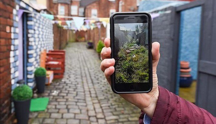 Сусіди об'єдналися для прибирання покинутої вулички, і змінили її до невпізнання
