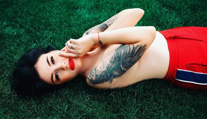 Співачка Анастасія Приходько розповіла, чому приховує від дочки правду про її справжнього батька