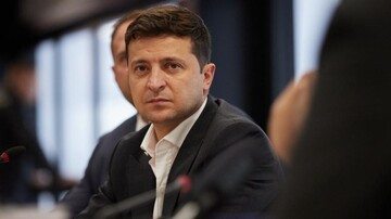 Україна на межі катастрофи: повний текст звернення Зеленського до "слуг народу" щодо КСУ