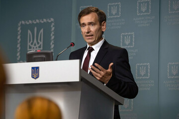 Настав час діяти політично - представник Зеленського в КСУ Федір Веніславський