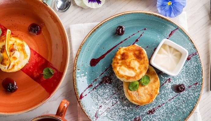 Більше сиру, менше борошна: печемо смачні сирники за рецептом Тетяни Литвинової