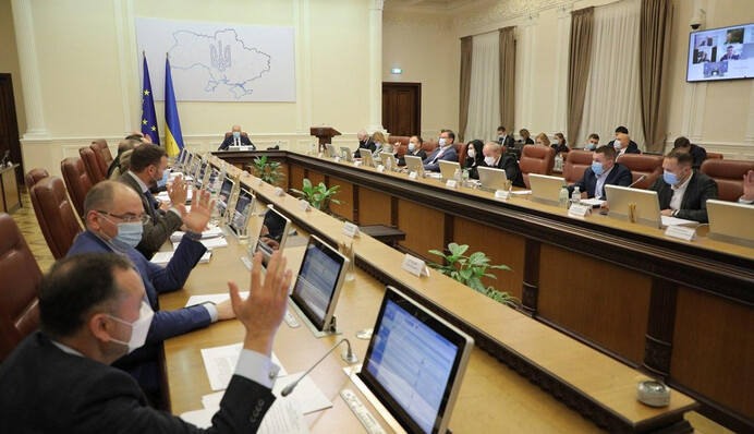 Аудит України від Кабміну: стратегія алкоголіка і трильйон доларів на додачу