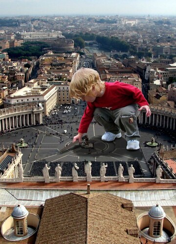 Майстри Фотошопу вставляють гігантів в міста нормального розміру - ось 10 цікавих фото з конкурсу