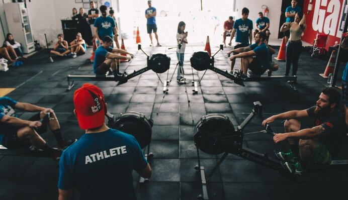 Ученые рассказали, в каких местах люди чаще всего заражаются коронавирусом