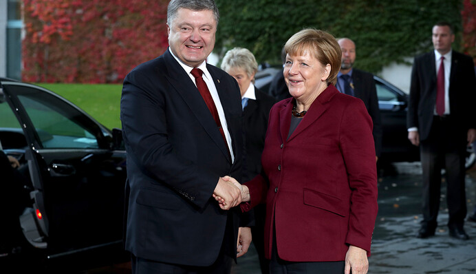 Минский капкан: как Банковая пытается исправить ошибки Порошенко