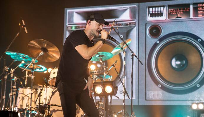 У Львові поліція зупинила концерт гурту 