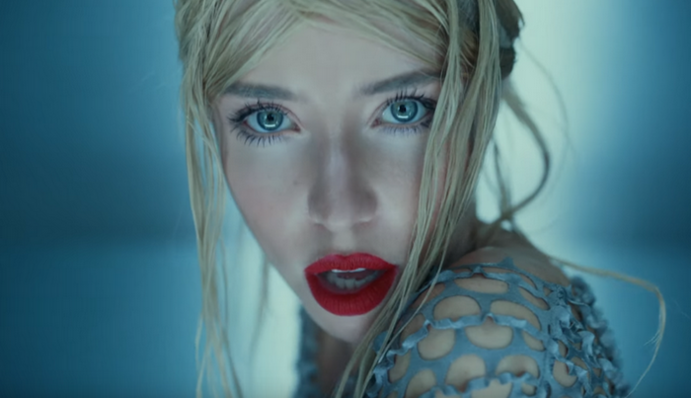 Люди знайшли відповідь на питання, чому нова пісня Дорофеєвої здається такою знайомою: незручно вийшло