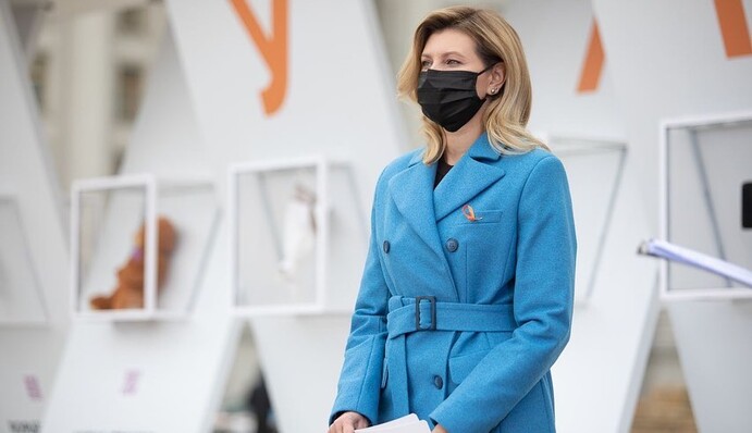 Говорити важко, але потрібно: Олена Зеленська виступила проти домашнього насильства та знялася у тематичному відео