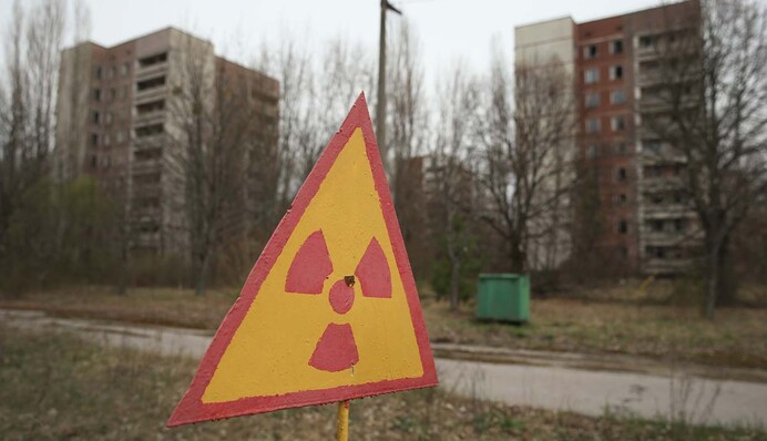Фонит или не фонит: почему защелкали счетчики в Чернобыльской зоне