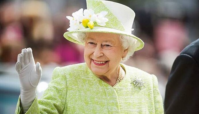 Для Елизаветы II придумали надежную защиту от Covid-19 - дизайнеры изготовят перчатки, убивающие вирус