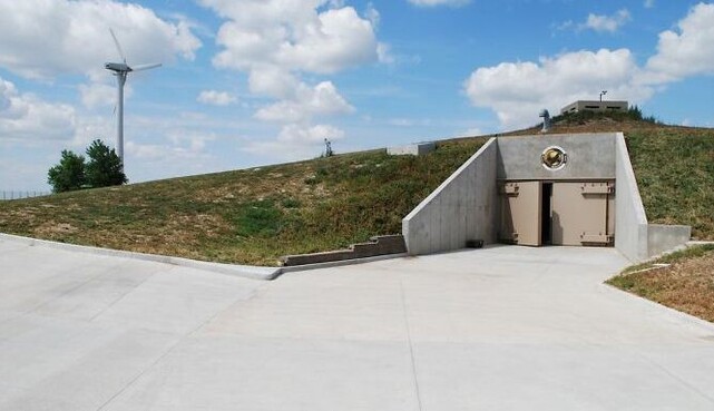 Каково жить в подземном бункере за $3 млн: в США показали возможное жилье будущего, в котором уже нет мест