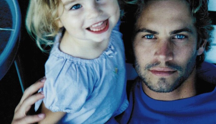 Дочь Пола Уокера поделилась архивным снимком с отцом в годовщину его смерти - звезды 