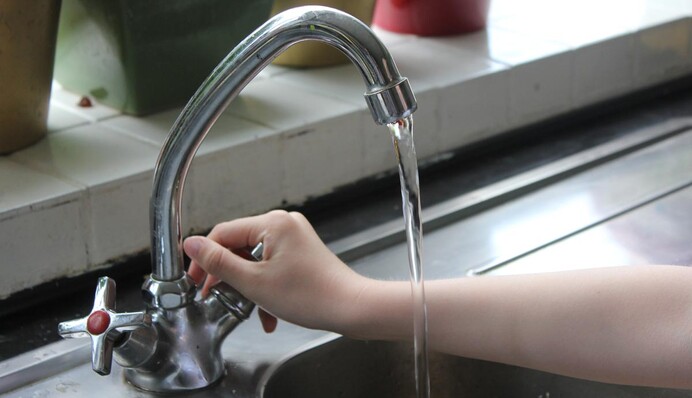 Заражені відходи та брудна вода: як Україна провалила профілактику COVID-19