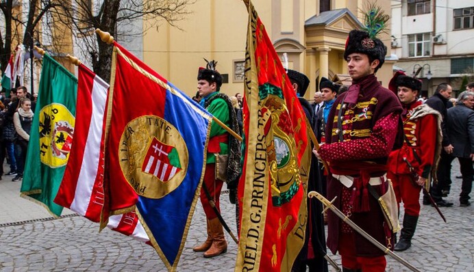 Long live Diaspora! – As long as it’s Ukrainian