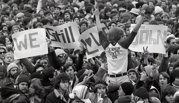 Каким был день, когда убили Джона Леннона: 40 лет назад в Нью-Йорке умер основатель The Beatles