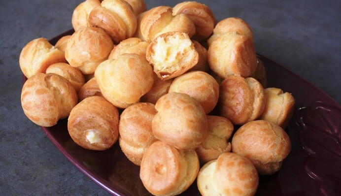 Печем дома сладкие и соленые профитроли: рецепт и видео от Татьяны Литвиновой