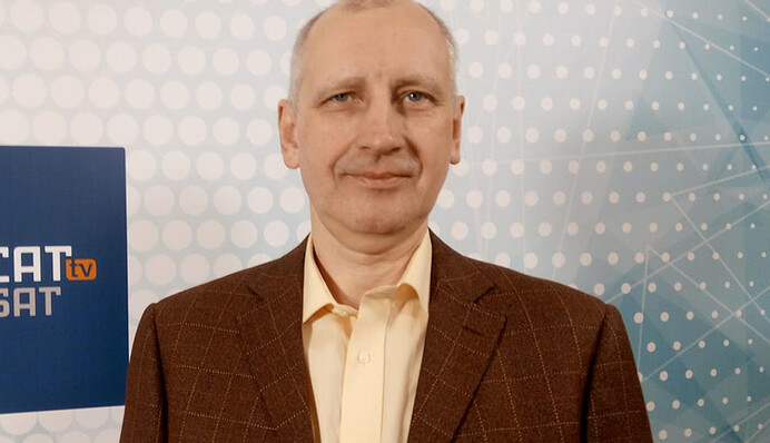 По Донбасу все просто - або ми виконуємо Мінськ-2, або виходимо з планом Б, В, Г або ЄПРСТ - військовий експерт