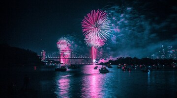 7 любопытных и даже странных традиций в Новый год из разных уголков мира