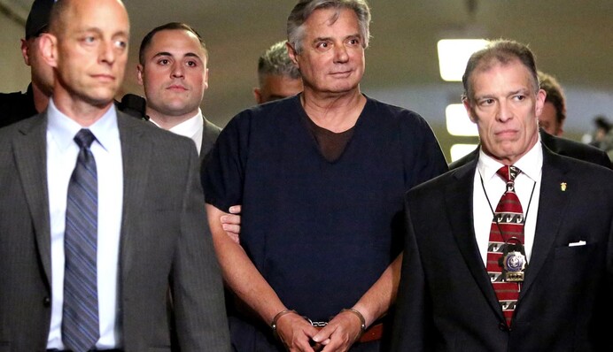 Политтехнолог Януковича на свободе: зачем Трамп помиловал Манафорта