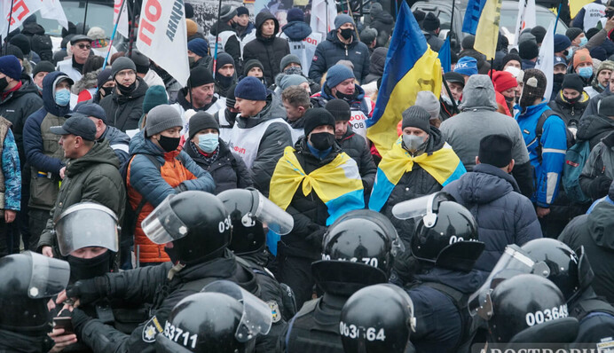 Нам подсунули 