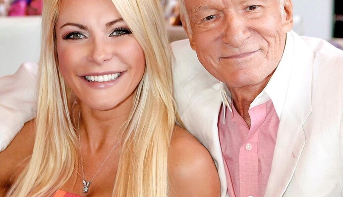 Вдова Г'ю Гефнера ледь не померла під час пластичної операції