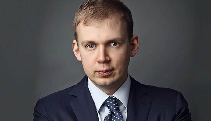 Хроники всепрощения: почему власть не спешит разобраться с Курченко