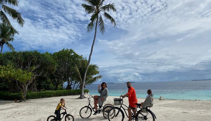 MONATIK з дружиною показали свого молодшого сина в день його народження: милі фото