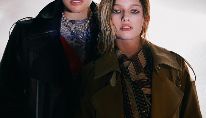 Старшая дочь Миллы Йовович снялась с мамой в модной фотосессии для журнала Vogue