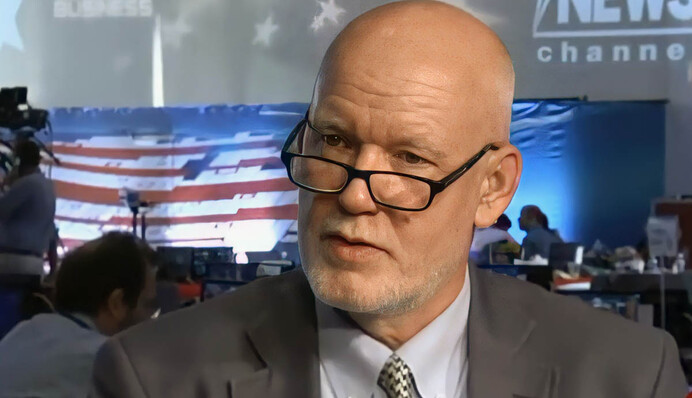 Імпічмент Трампа може призвести до ще більш жахливих подій у США - політолог Дейн Уотерс