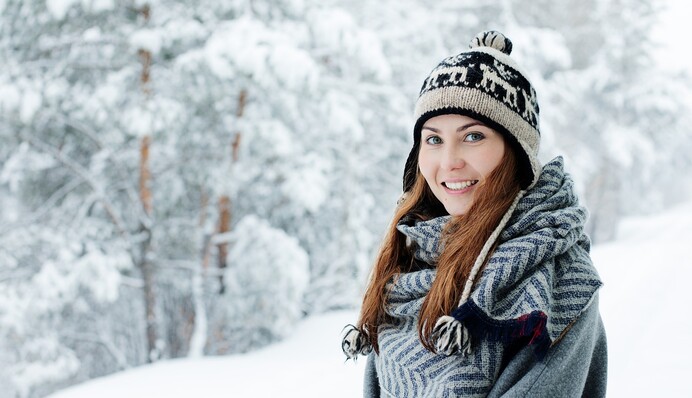 Як одягатися в мороз і не виглядати капустою: 7 стильних образів на кожен день
