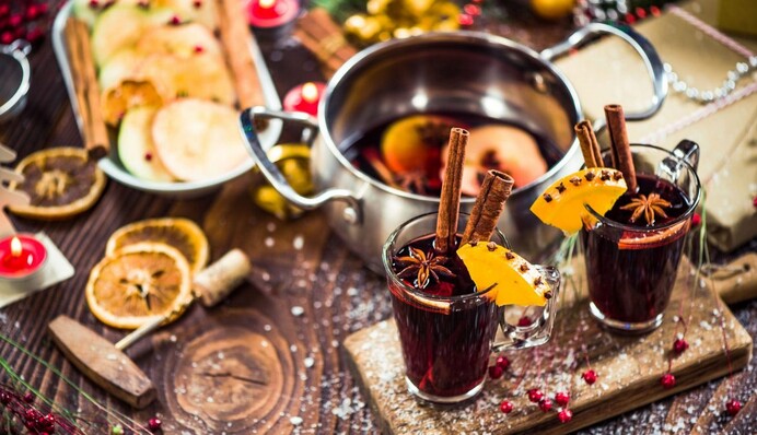 Як приготувати ароматний глінтвейн: 3 смачні рецепти в морозні дні