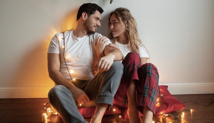 Микита Добринін та Даша Квіткова чекають первістка: зворушливе фото з животиком