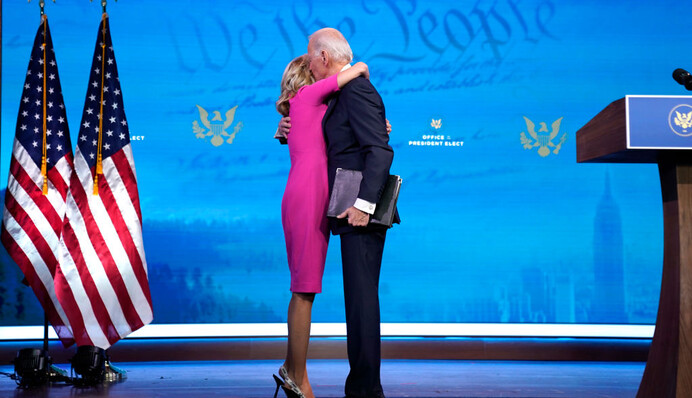 Джилл и Джо Байдены женаты 44 года - история их любви могла бы стать сценарием слезливой драмы