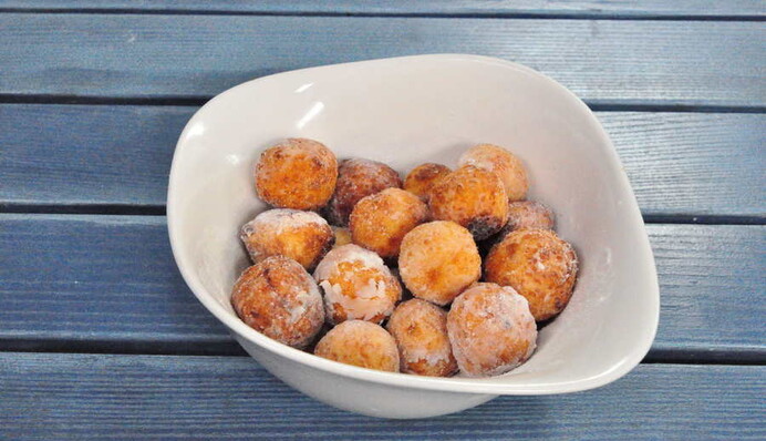 Готовим легкие творожные пончики без сахара: рецепт и советы Татьяны Литвиновой