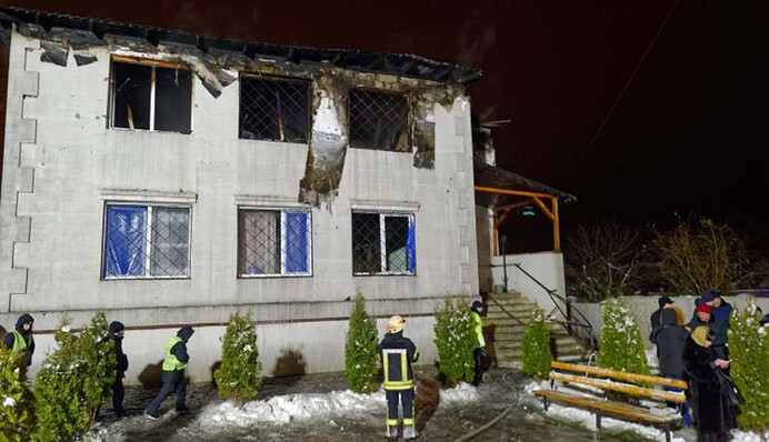 Закон є, але про нього забули: чому в Україні горять будинки пристарілих